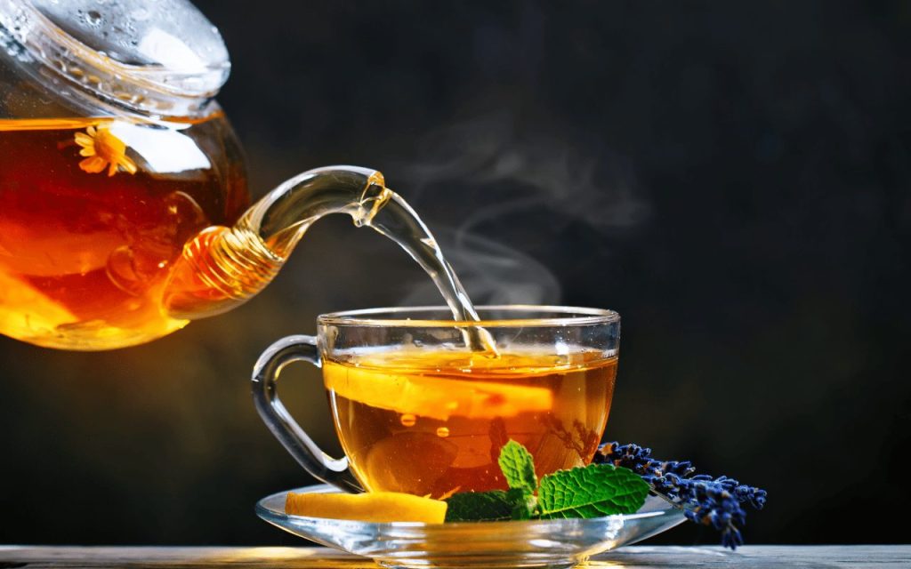 préparation du thé turc sans théière
